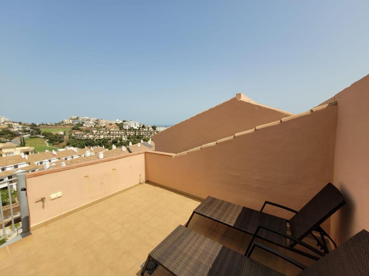 マラガCozy Penthouse Riviera Del Solアパートメント エクステリア 写真